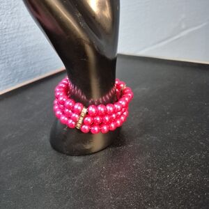Elegant Pink Beaded Bracelet